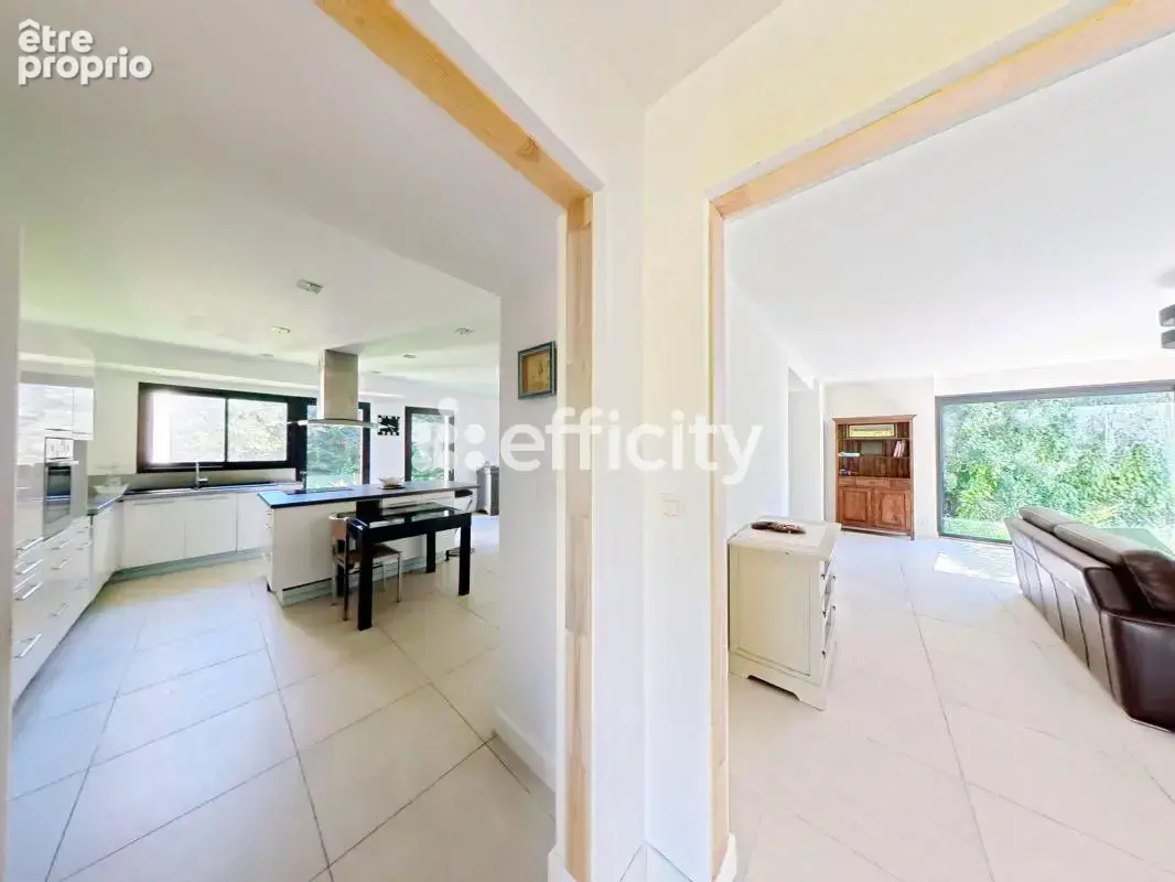Maison 8 pièces 220 m² à vendre à Ergue-Gaberic (29500) - photo 8