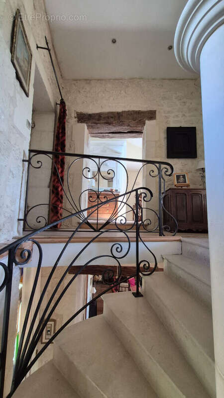Maison à SAINTES
