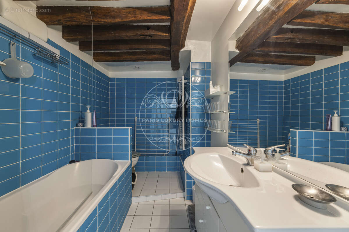 Appartement à PARIS-2E