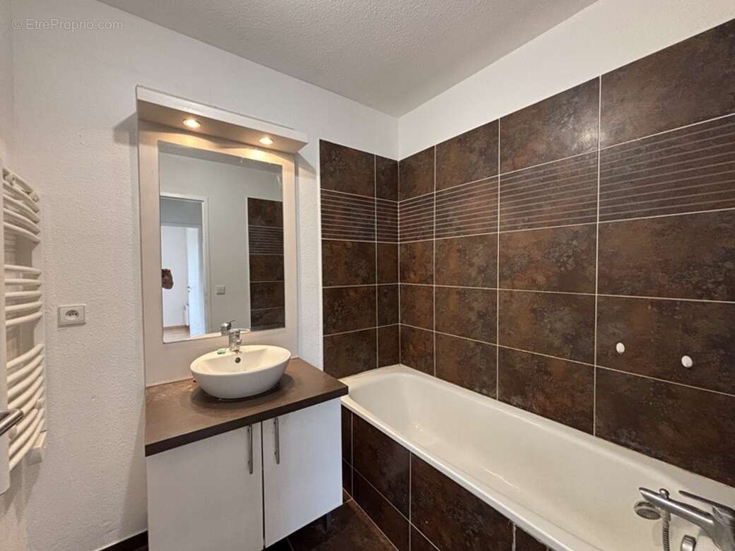 Maison 64 m² à Montelimar  - photo 10