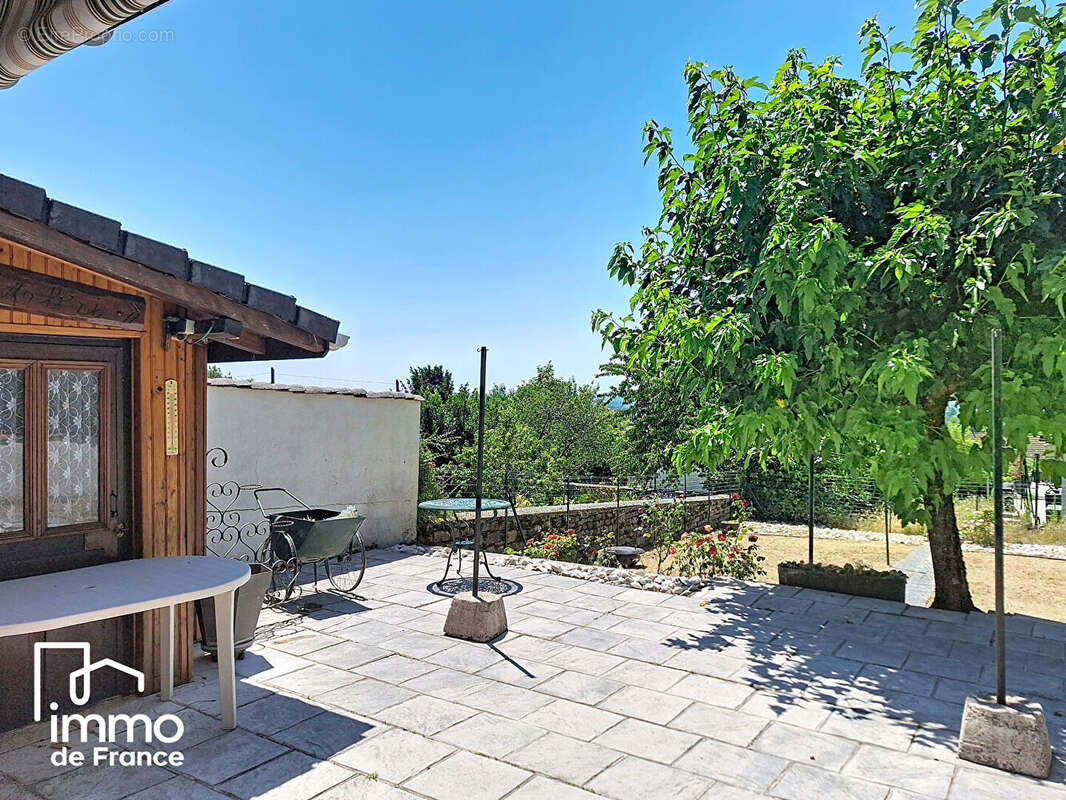 Maison de village 6 pièces 258 m2 à Revonnas avec terrain - photo 13