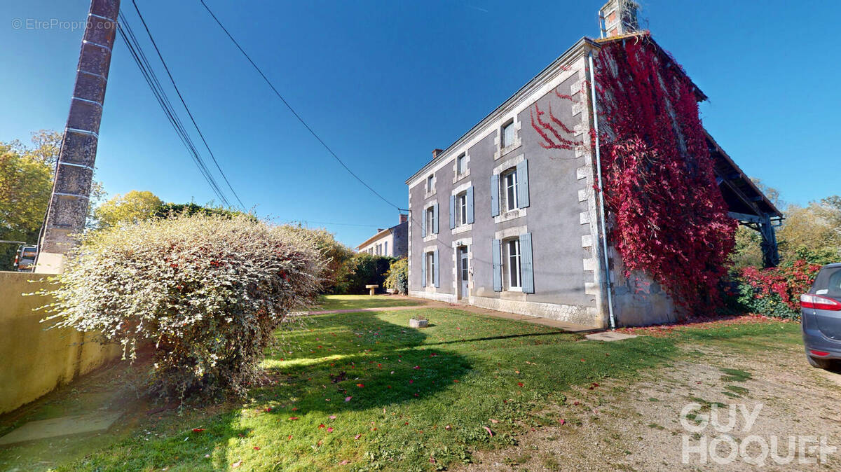 Maison à NANTEUIL