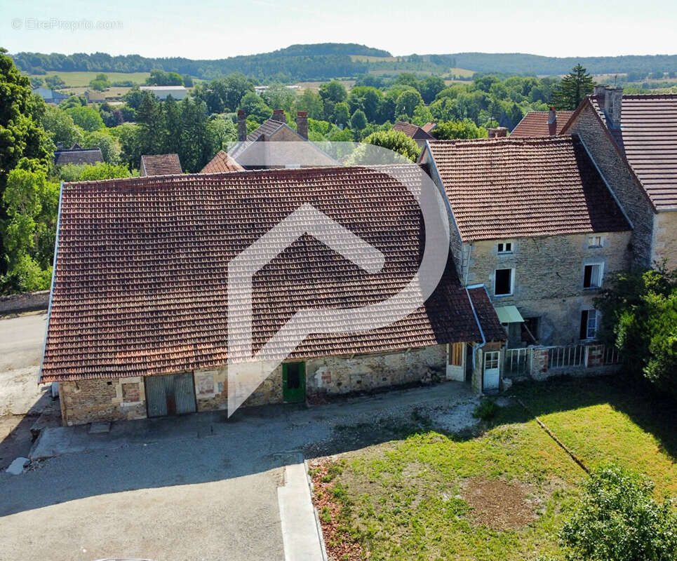 Maison Rochetaillée  8 pièce(s) - photo 16