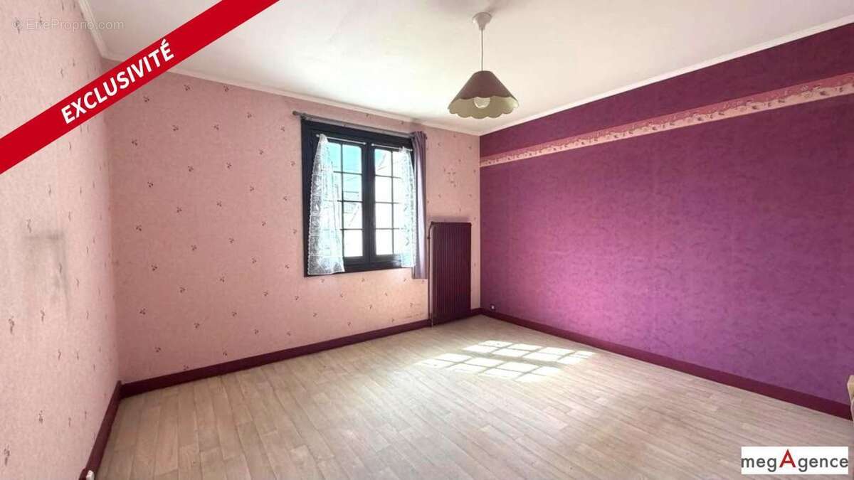 Maison de plain pied  3 chambres, séjour ouvert sur terrasse, sous sol total Jardin 403 m² clos- 78340 les clayes sous bois - photo 4