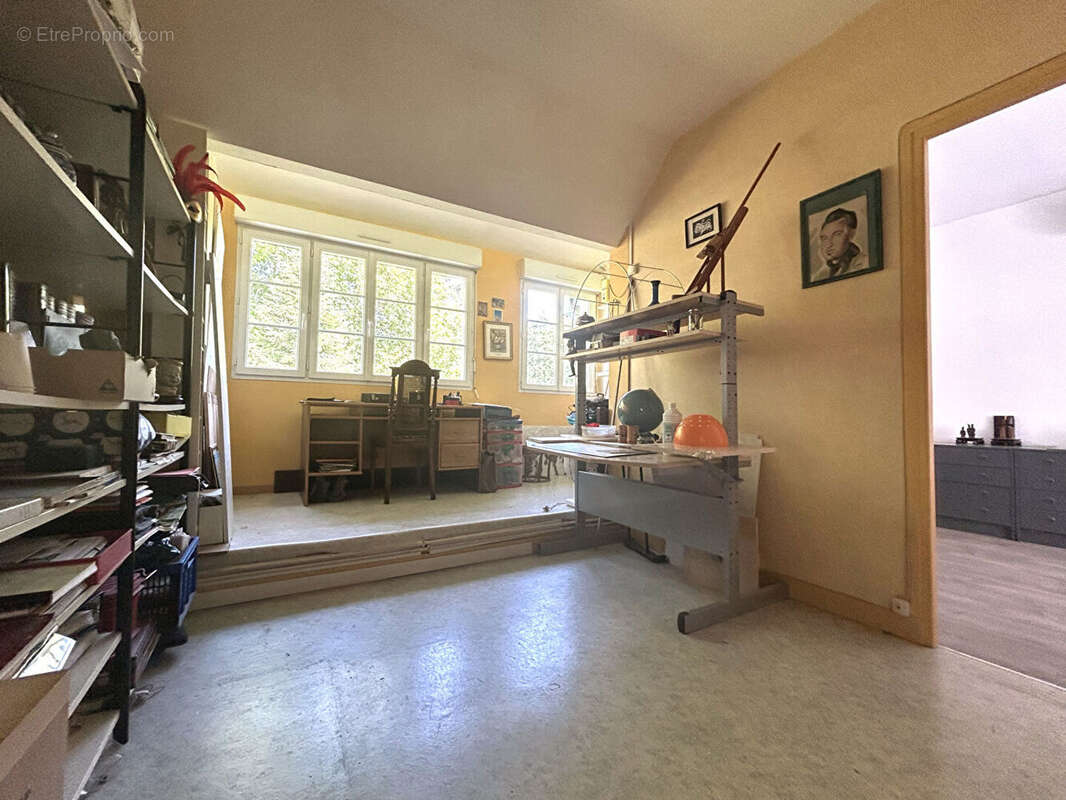 Maison à VERT-SAINT-DENIS