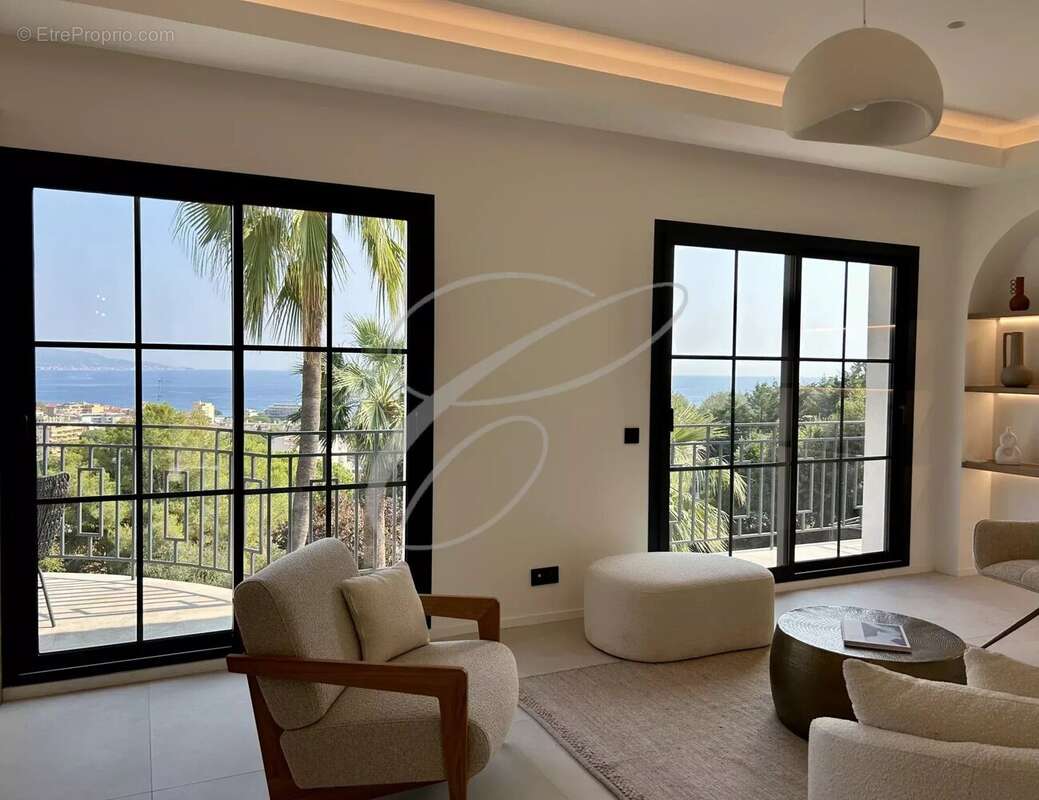 Maison à ROQUEBRUNE-CAP-MARTIN