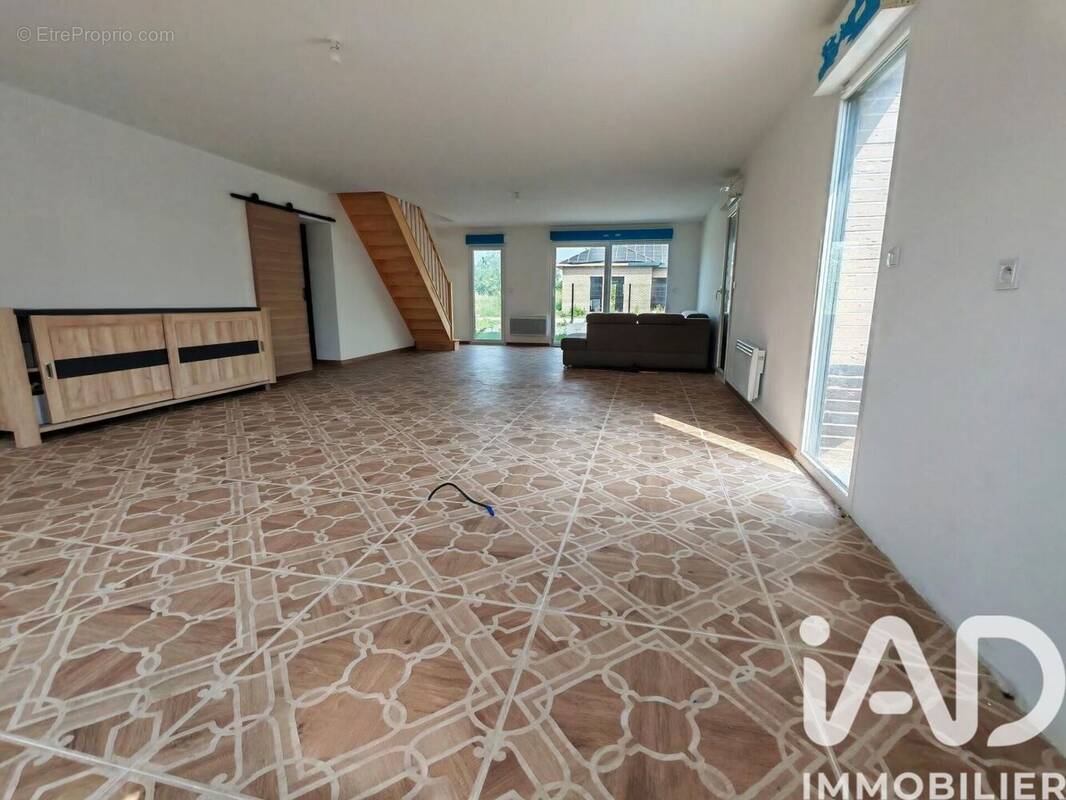 Photo 1 - Maison à RAISMES