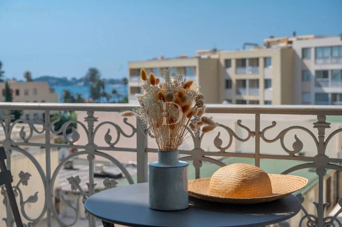 Appartement à BEAULIEU-SUR-MER