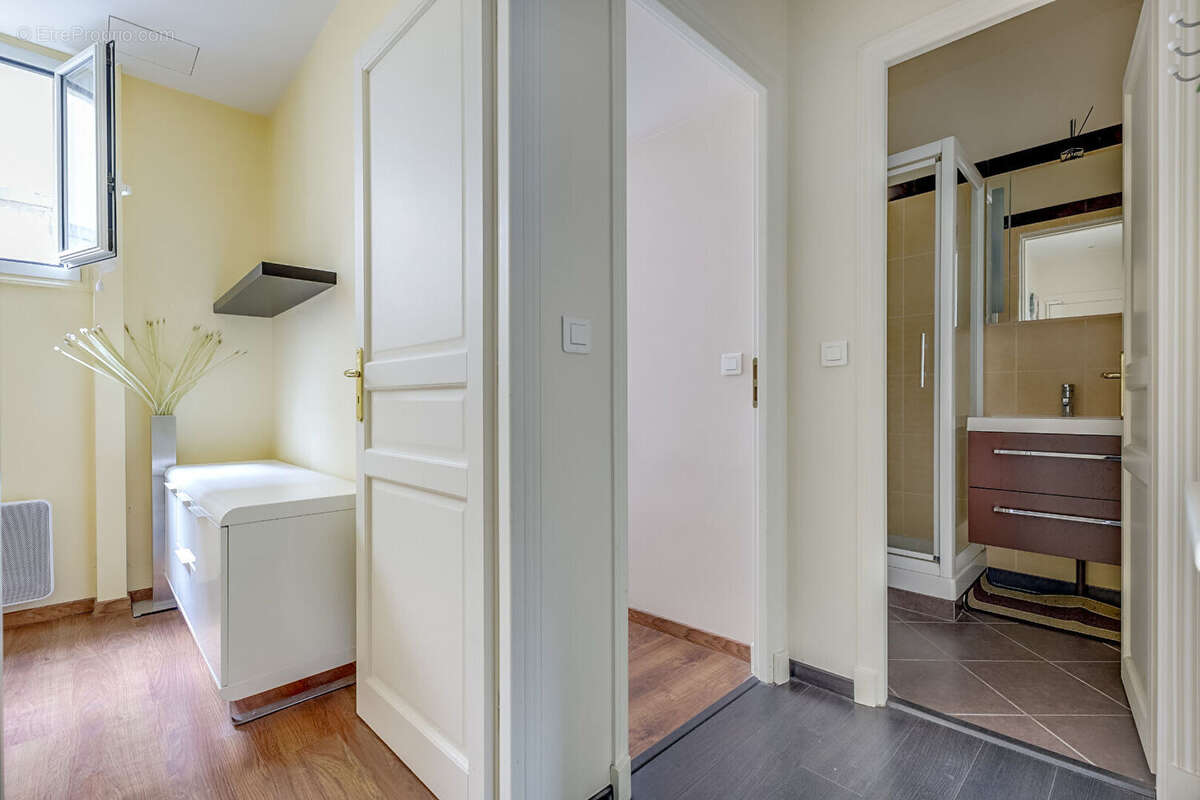 Appartement à PARIS-17E
