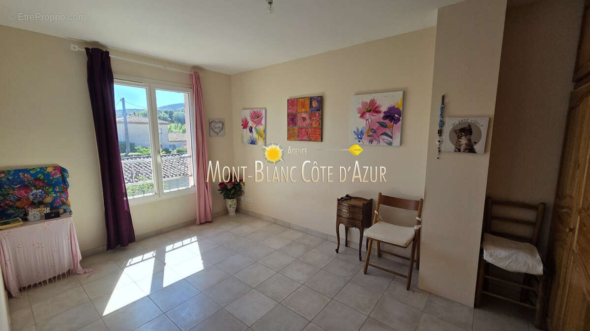 Villa 3 chambres 100 m2 terrain 824 m2 proche centre et plage - photo 19