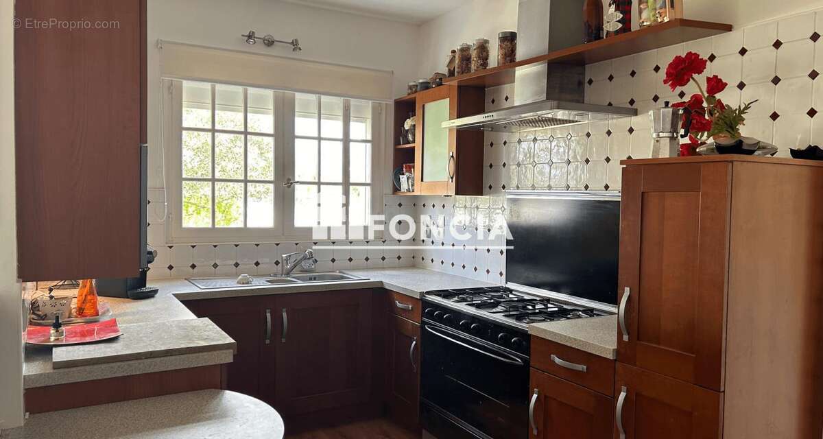 Gujan Mestras- Rare : 2 maisons sur un même terrain de 1 018 m² – Fort potentiel locatif ou revente  d'un lot - photo 2