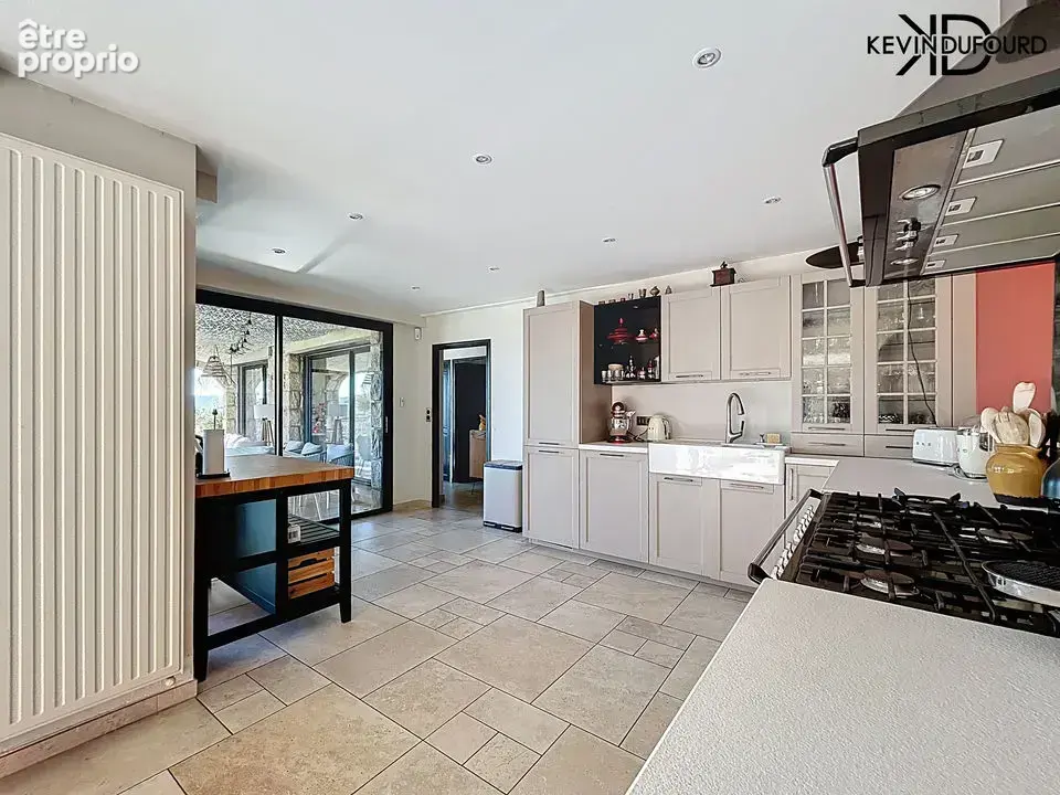 Maison 14 pièces 432 m² à vendre à Saint-Etienne-De-Fontbellon (07200) - photo 3