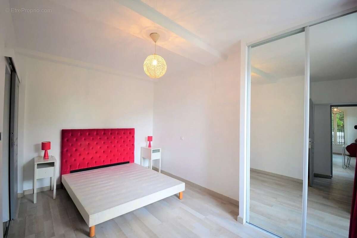 Appartement à LA TURBIE