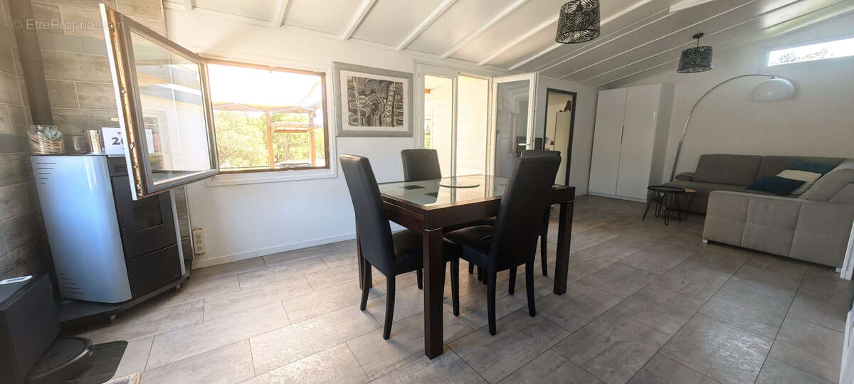 Maison 70 m² à Roquebrune-Sur-Argens  - photo 2