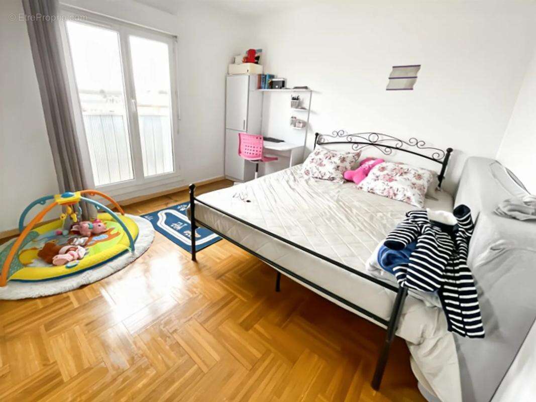 Appartement à DAMMARIE-LES-LYS