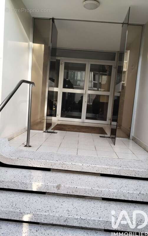 Photo 3 - Appartement à SAINT-DENIS
