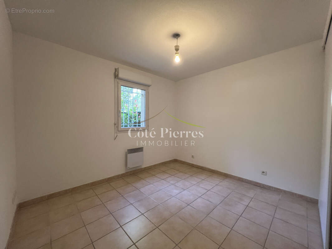 Appartement en vente 192400 € à Nîmes (30) - photo 5