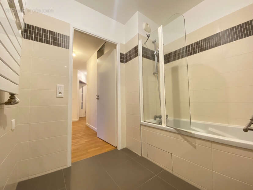 Appartement à SURESNES