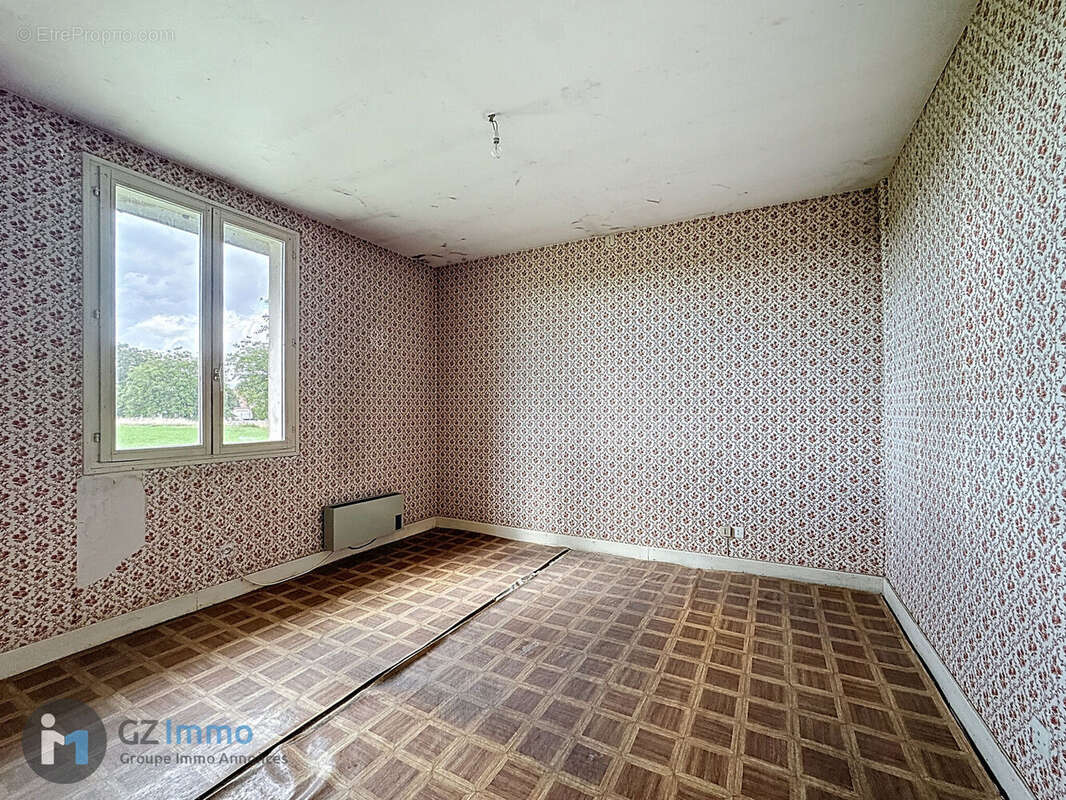 Photo 7 - Maison à SALON