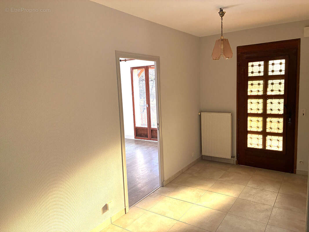 Maison en campagne entièrement rénovée . Vue dominante - photo 9