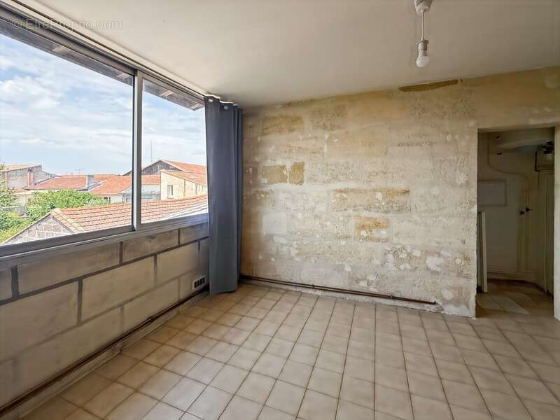 Idéal investisseur – Lumineux T1 bis de 49 m² – Bordeaux Capucins / Victoire - photo 5
