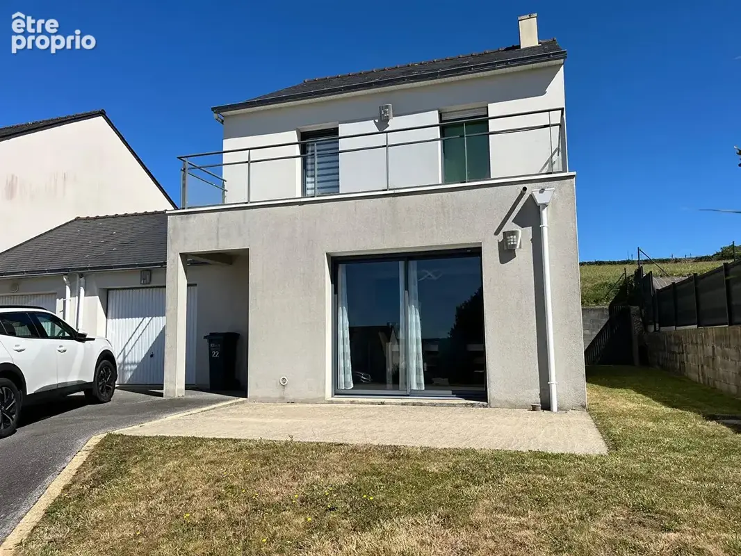 Maison à LE RELECQ-KERHUON