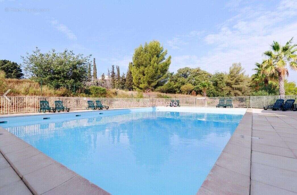 Maison à SIX-FOURS-LES-PLAGES