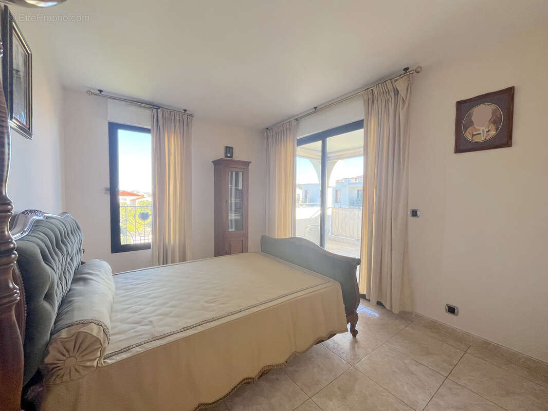 Appartement à SANARY-SUR-MER