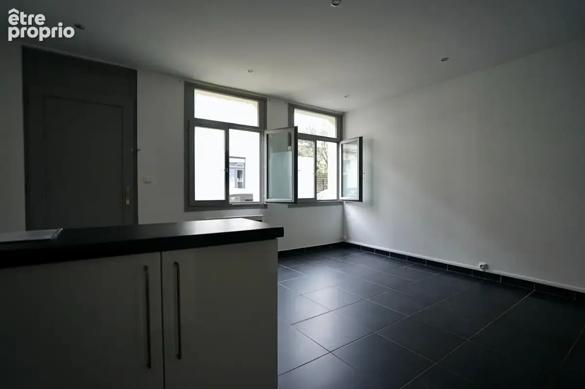Vieux-Lille - Appartement T2 - photo 3
