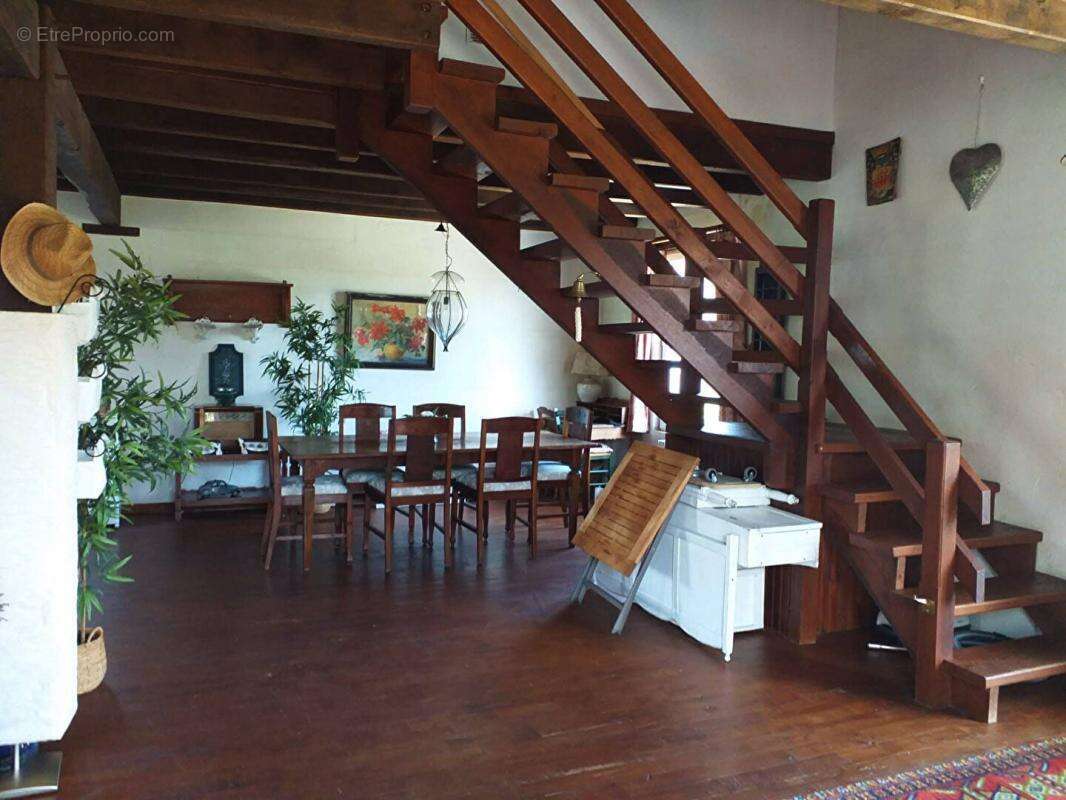 Maison avec Piscine Varaignes 7 pièce(s) 190 m2 - photo 5
