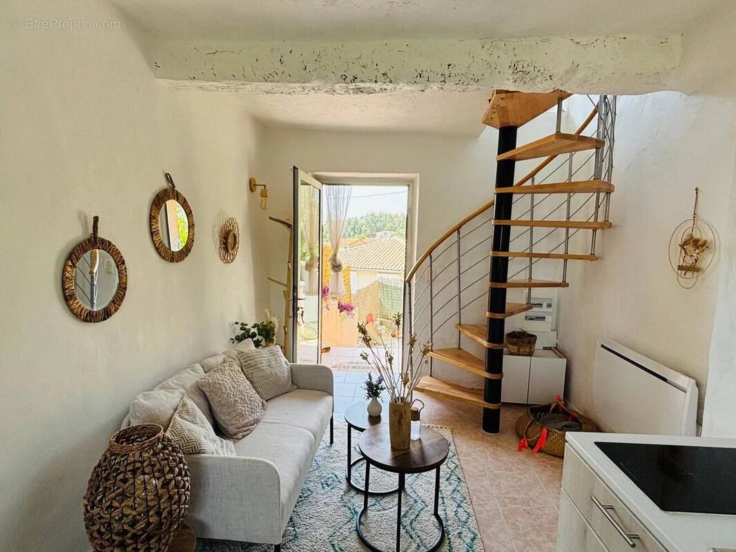 Maison à ROQUEFORT-LES-PINS