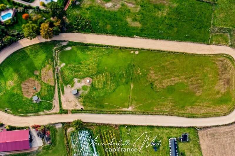 Maison à PONT-DE-VAUX