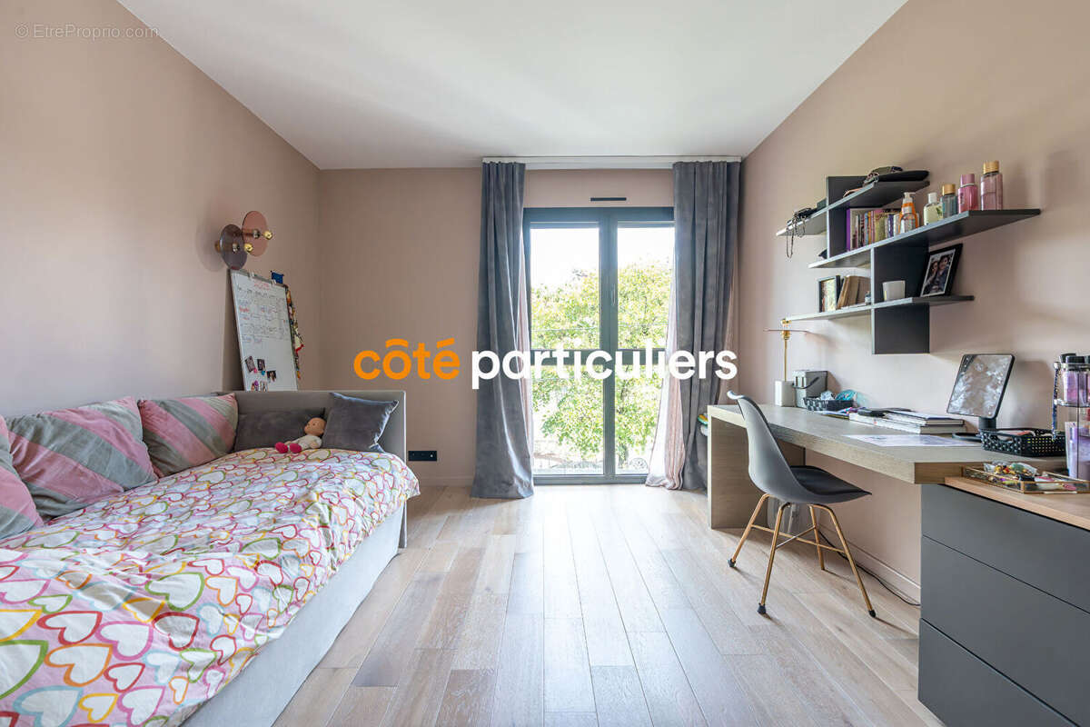 Maison à SAINT-MAUR-DES-FOSSES