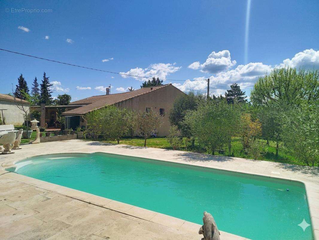 Maison à SAINT-MAXIMIN-LA-SAINTE-BAUME