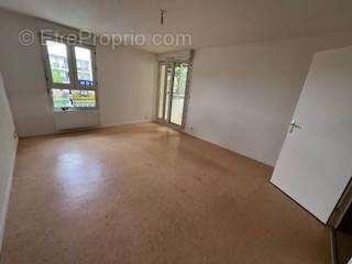 Appartement à EPERNON