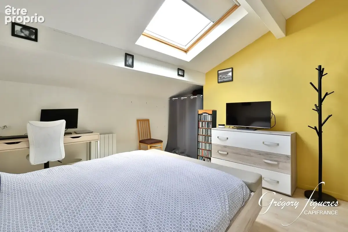 À vendre – Beau duplex 3 pièces de 78,19 m² au dernier étage, avec balcon, garage et place de parking privative - photo 9