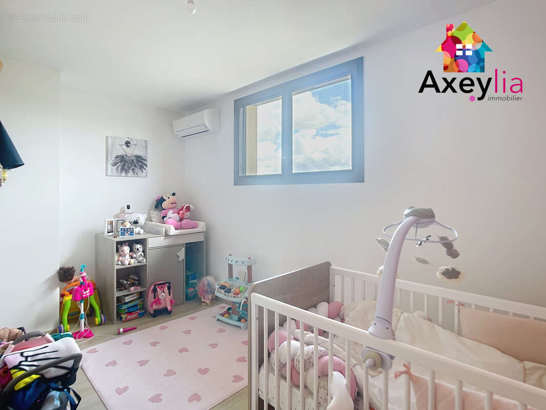 Maison à POUILLY-SOUS-CHARLIEU