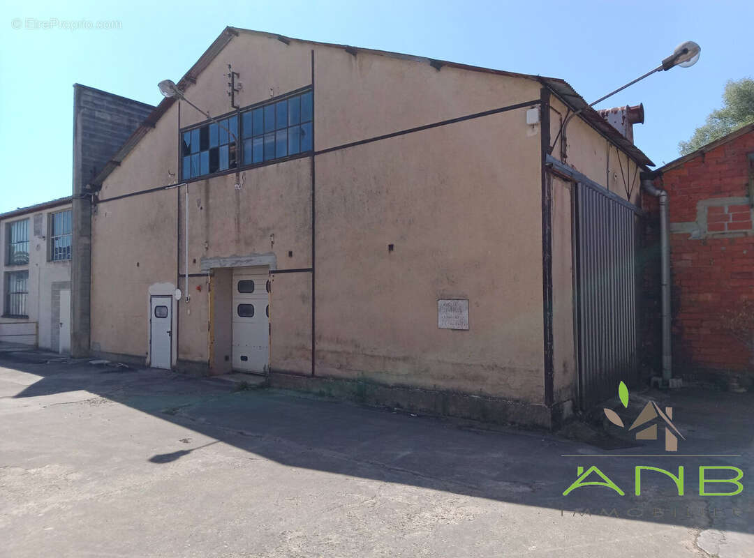 Commerce à MONTBRON