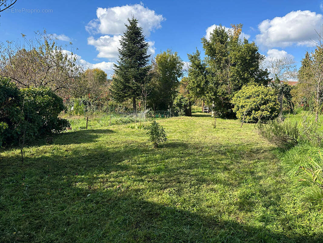Terrain à VILLEFRANCHE-DE-ROUERGUE