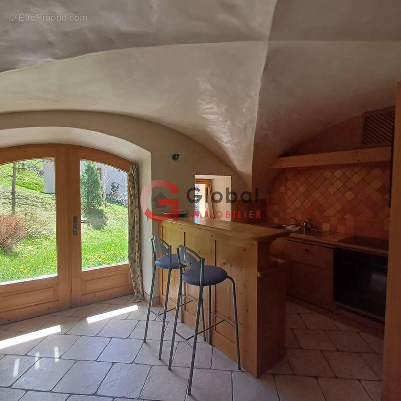 Appartement à LES ALLUES