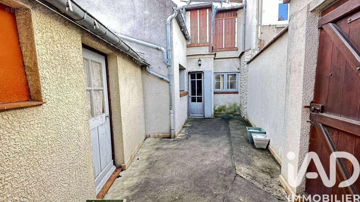 Photo 2 - Maison à CHATEAU-LANDON