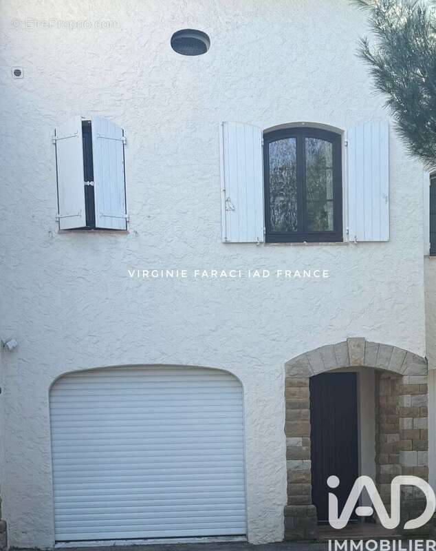 Photo 3 - Maison à LE CASTELLET