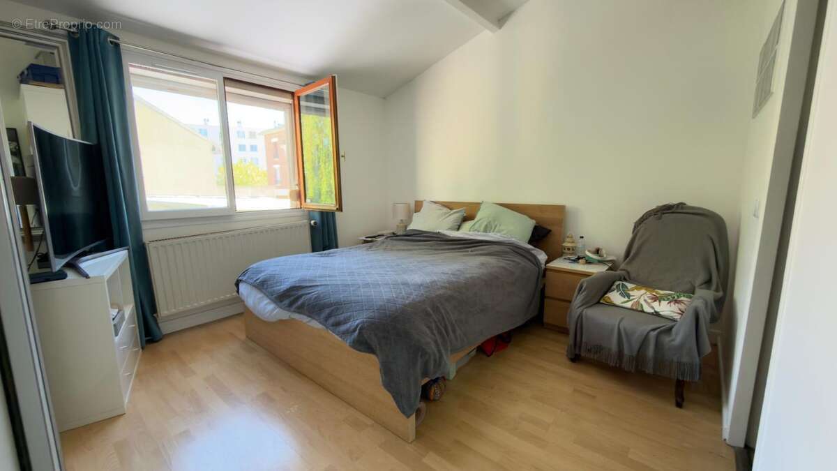 Maison 4 chbs, séjour cathédrale, 5 mn a pied du rer a neuilly plaisance - le perreux - photo 16