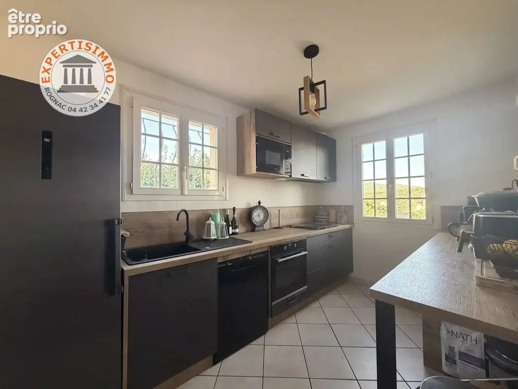 Maison individuelle avec garage et piscine - photo 4