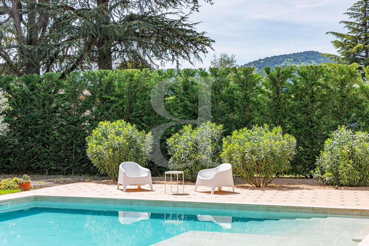 Maison à VAISON-LA-ROMAINE