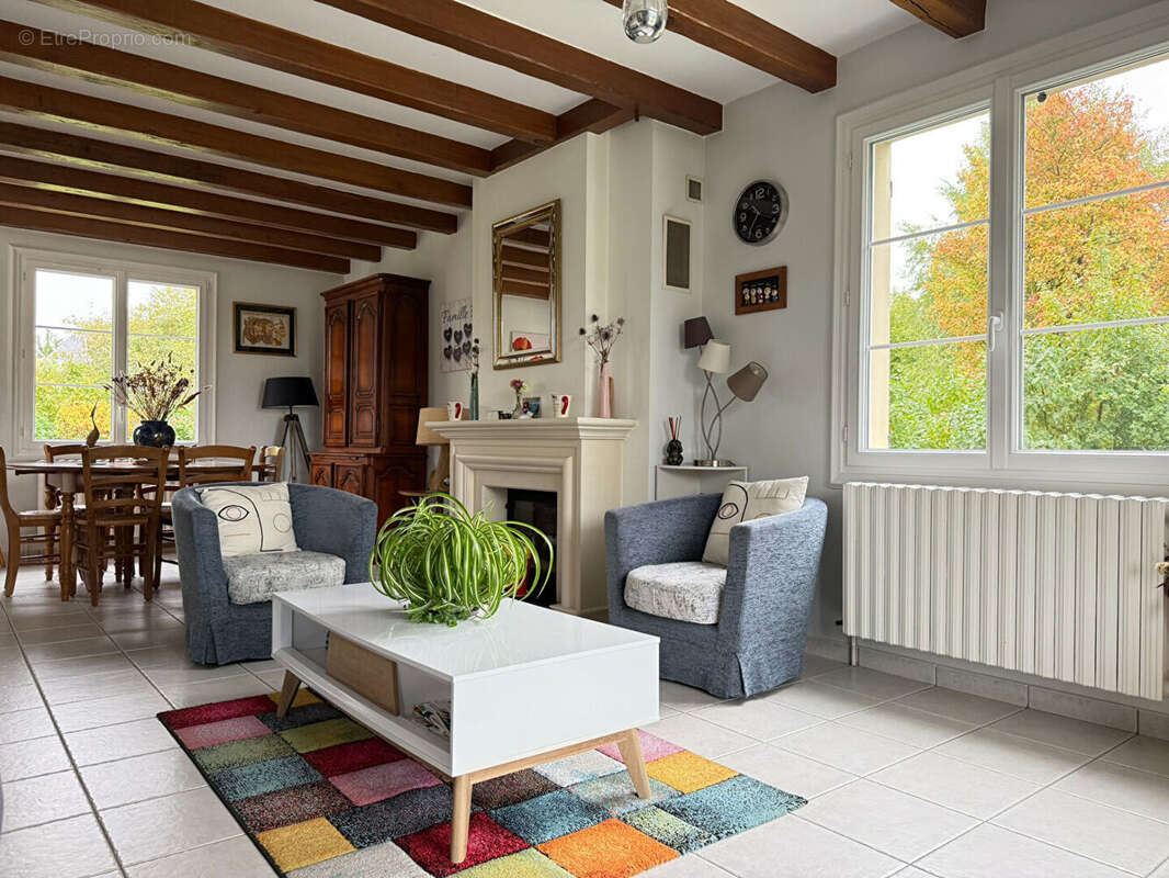 Maison à BRISSAC-QUINCE