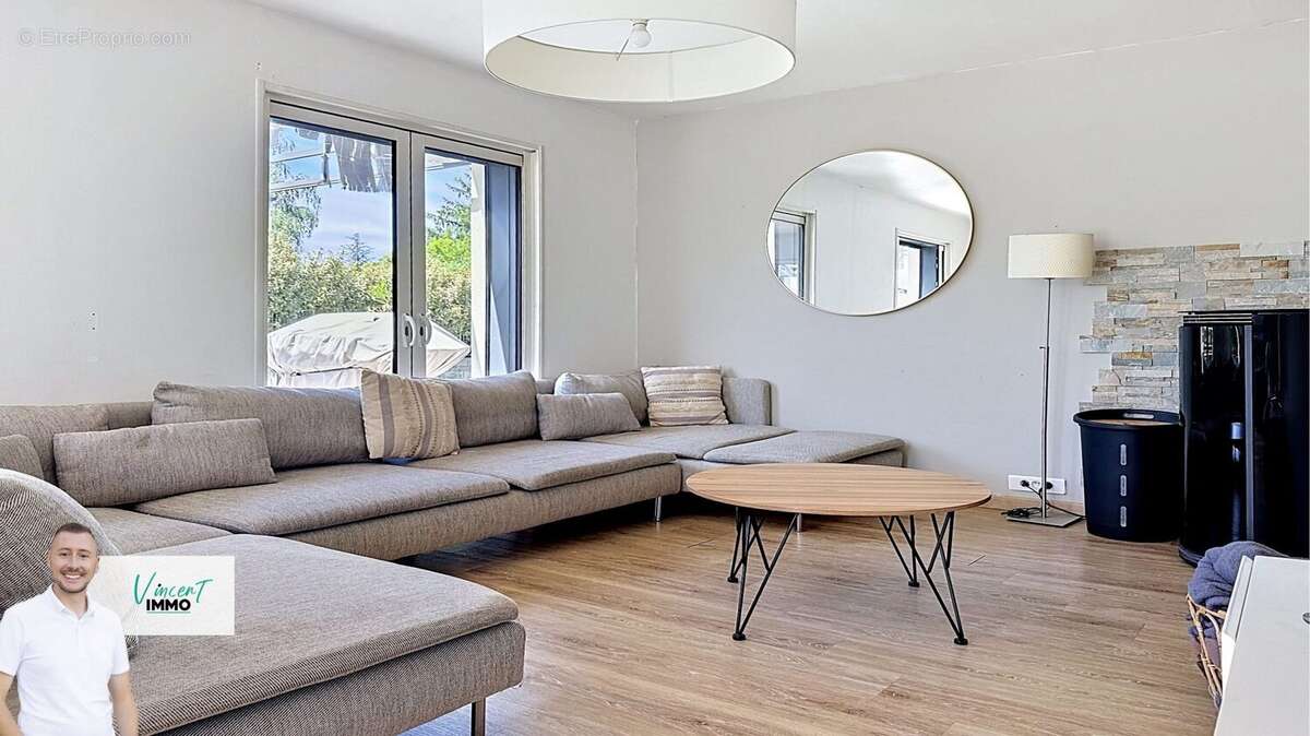 Maison 125 m² à Saint-Georges-D'esperanche  - photo 4