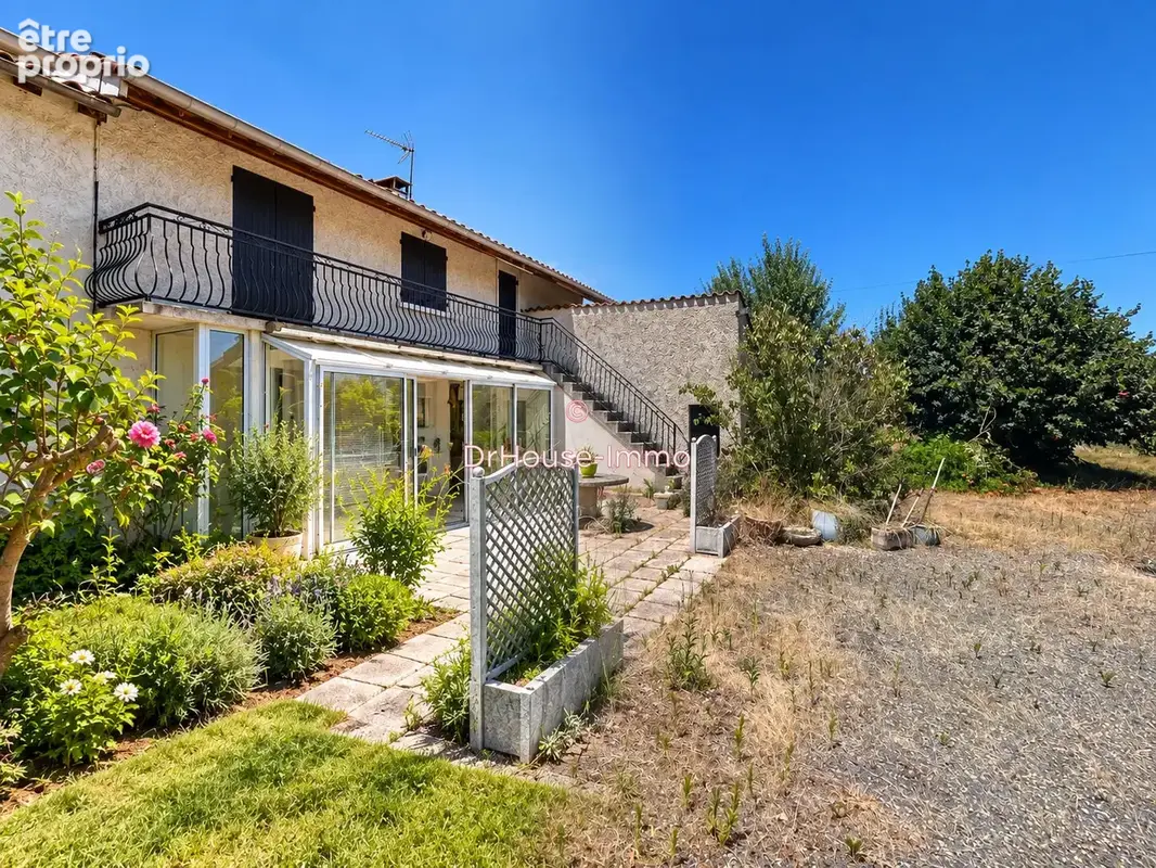 Maison à SAINTE-OLIVE