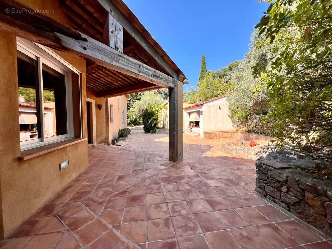 Maison à LA VALETTE-DU-VAR