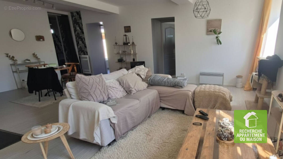 Appartement à CHAVANOZ